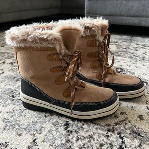 Mid Calf Winter Boots